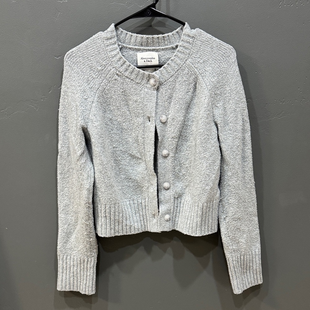 Abercrombie & Fitch Light Gray Cardigan
